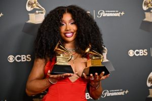 SZA Shows Up at Don Toliver’s NYC Show to Sing ‘Used’ Collab: Video